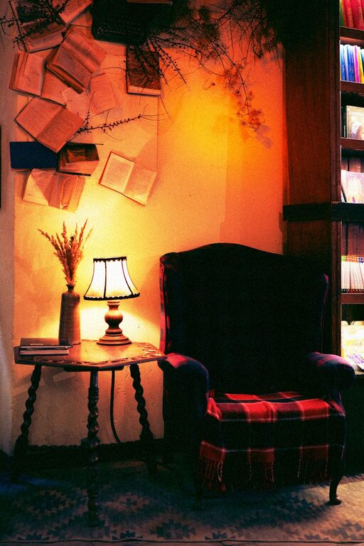 Tips for Creating a Cozy and Inviting Reading Nook at Home